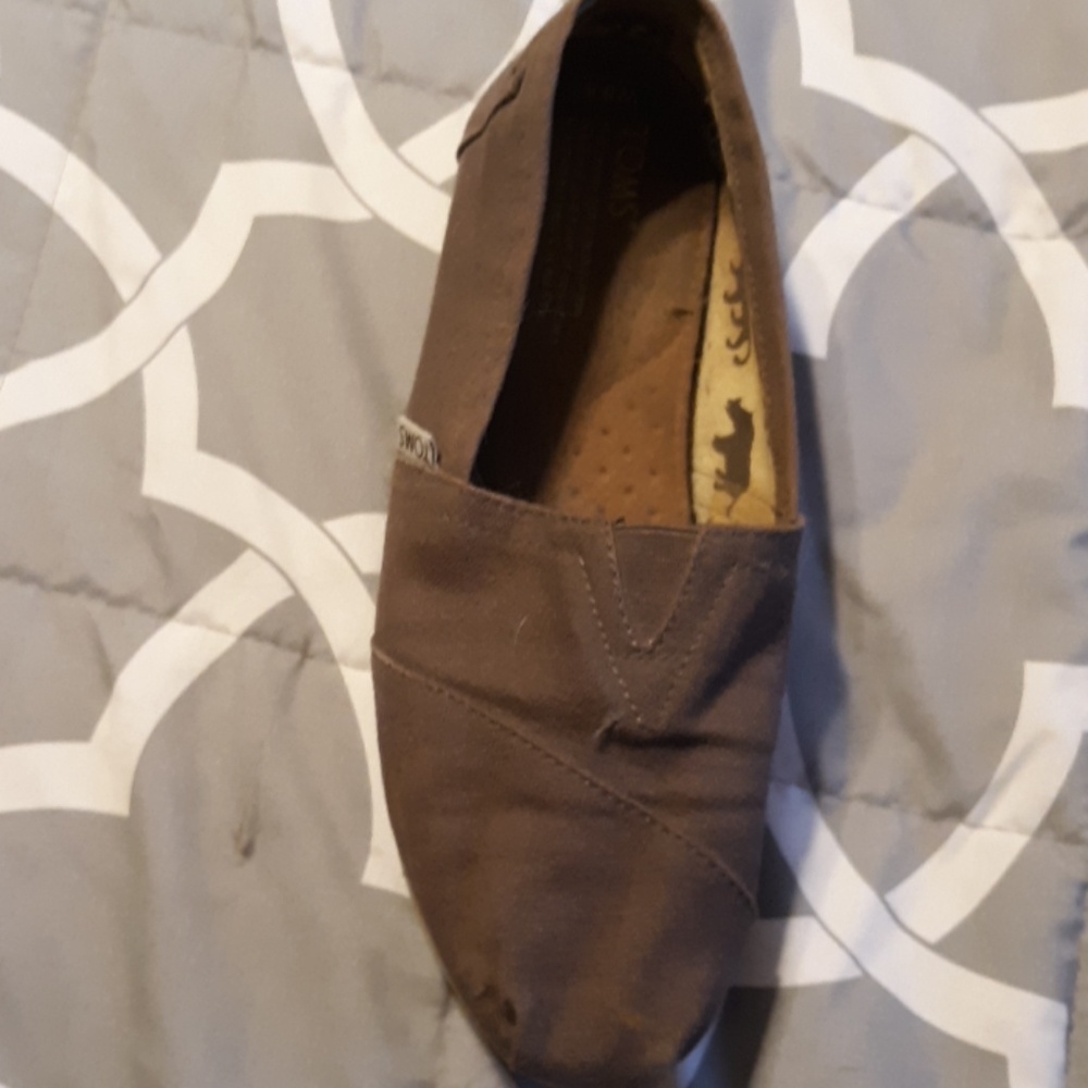 Toms